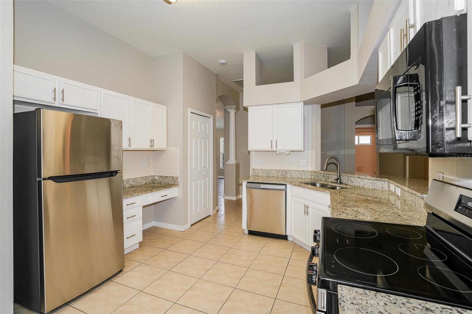 8516 CANTERBURY LAKE BLVD — photo 8