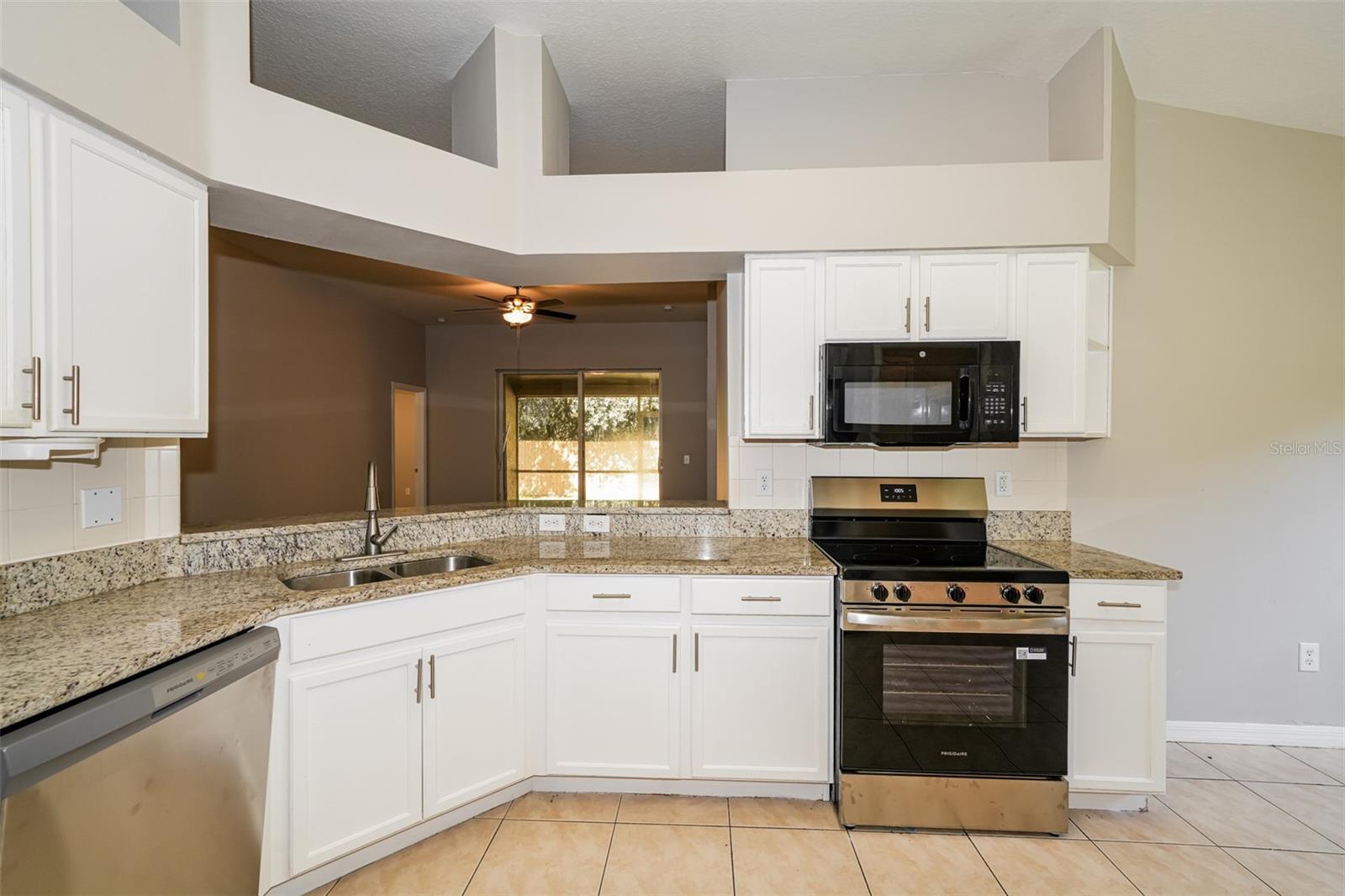 8516 CANTERBURY LAKE BLVD — photo 7