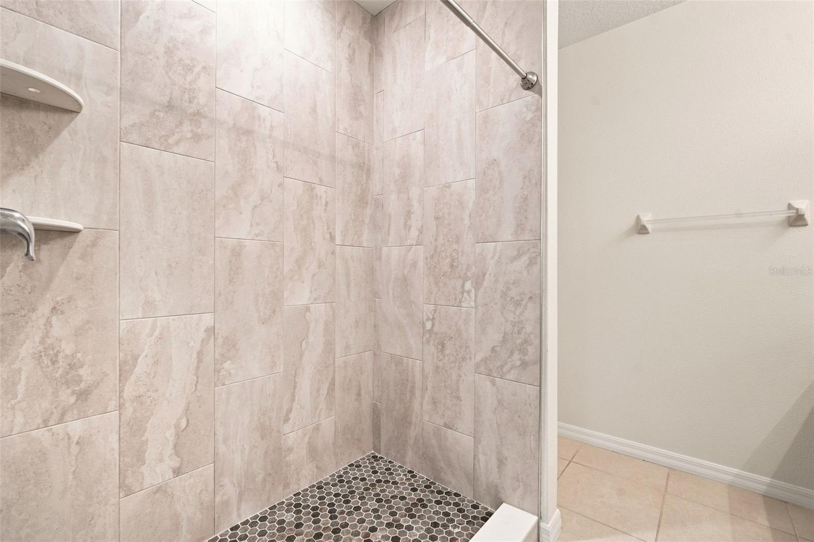 10920 CARLTON FIELDS DR — photo 29