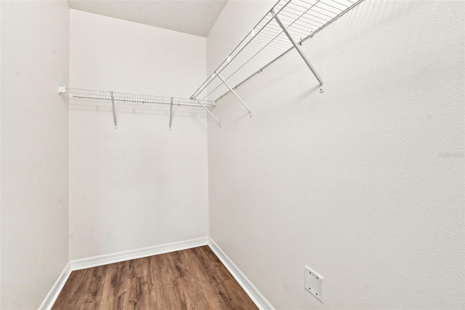 10920 CARLTON FIELDS DR — photo 28