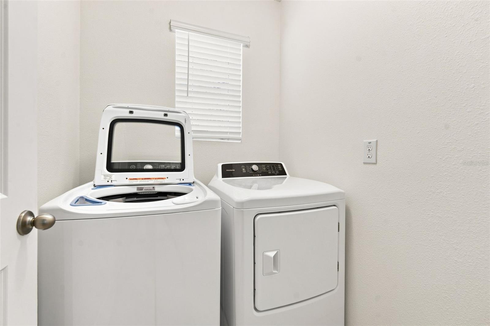 10920 CARLTON FIELDS DR — photo 32