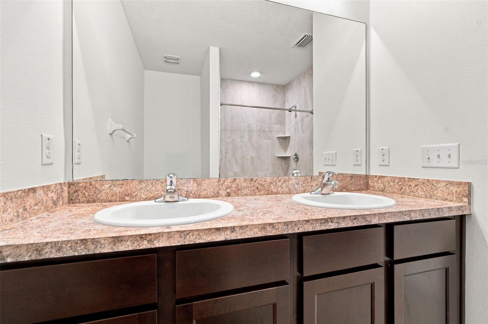 10920 CARLTON FIELDS DR — photo 30
