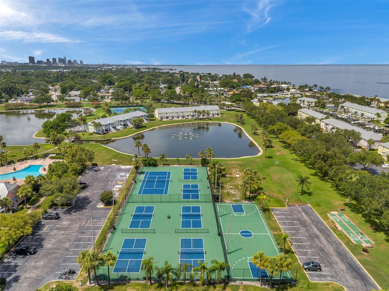 5257 BEACH DR SE #D — photo 35
