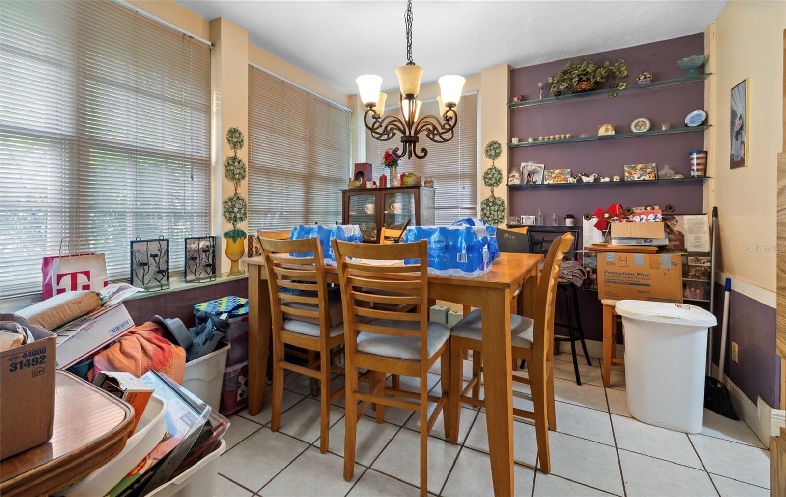 8602 N ROME AVE — photo 4