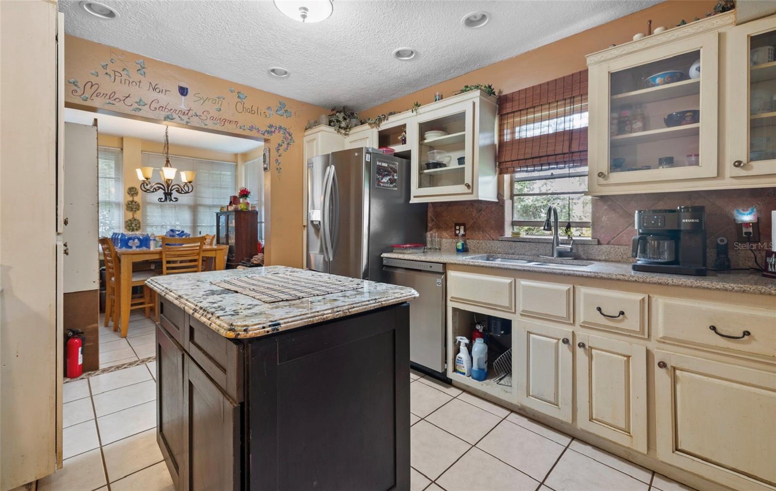 8602 N ROME AVE — photo 6