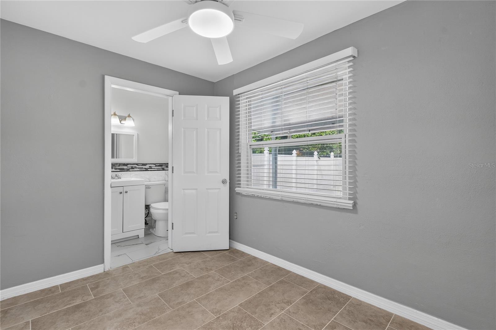 487 LAKE HILL LN — photo 22