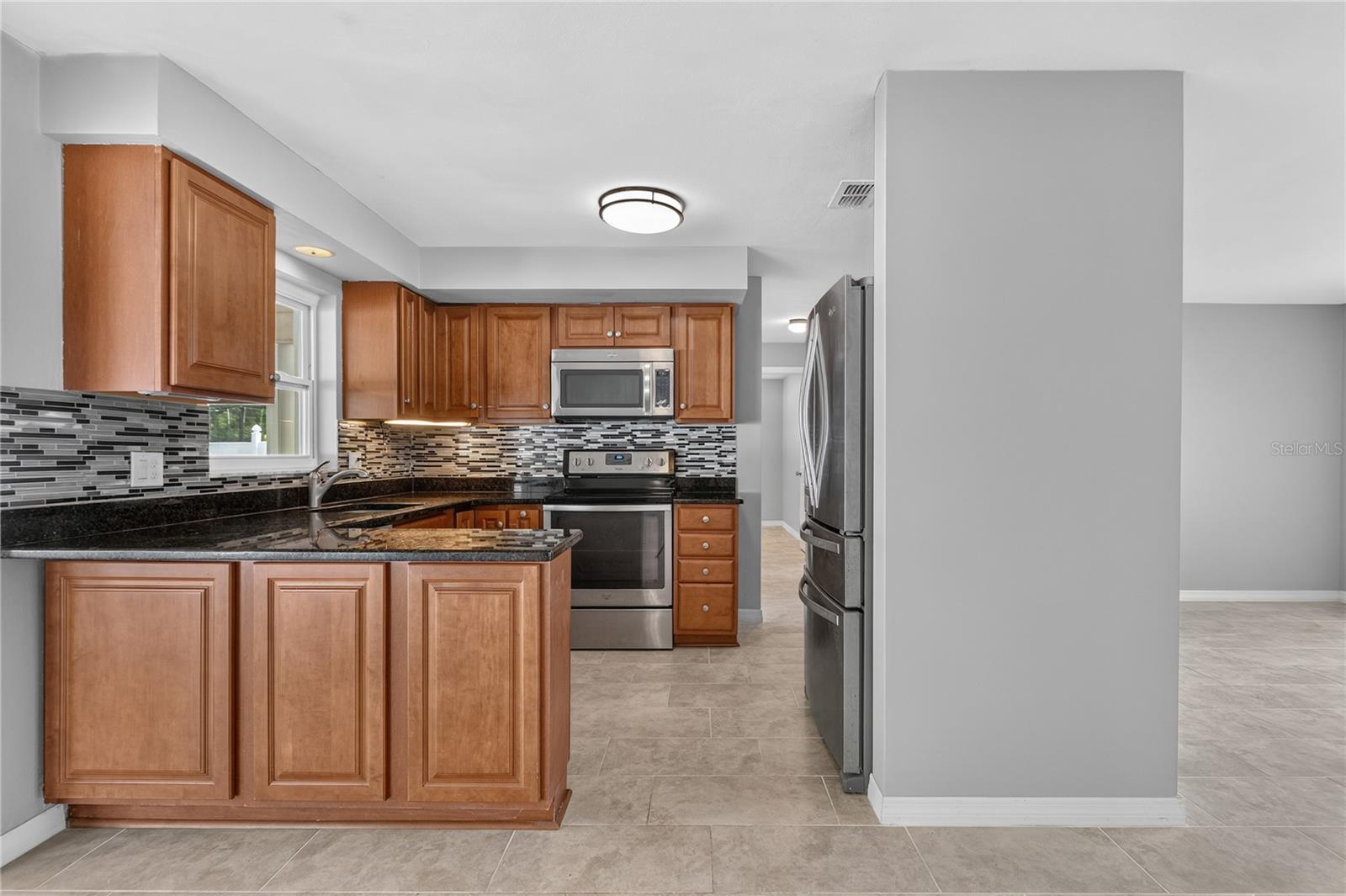 487 LAKE HILL LN — photo 13