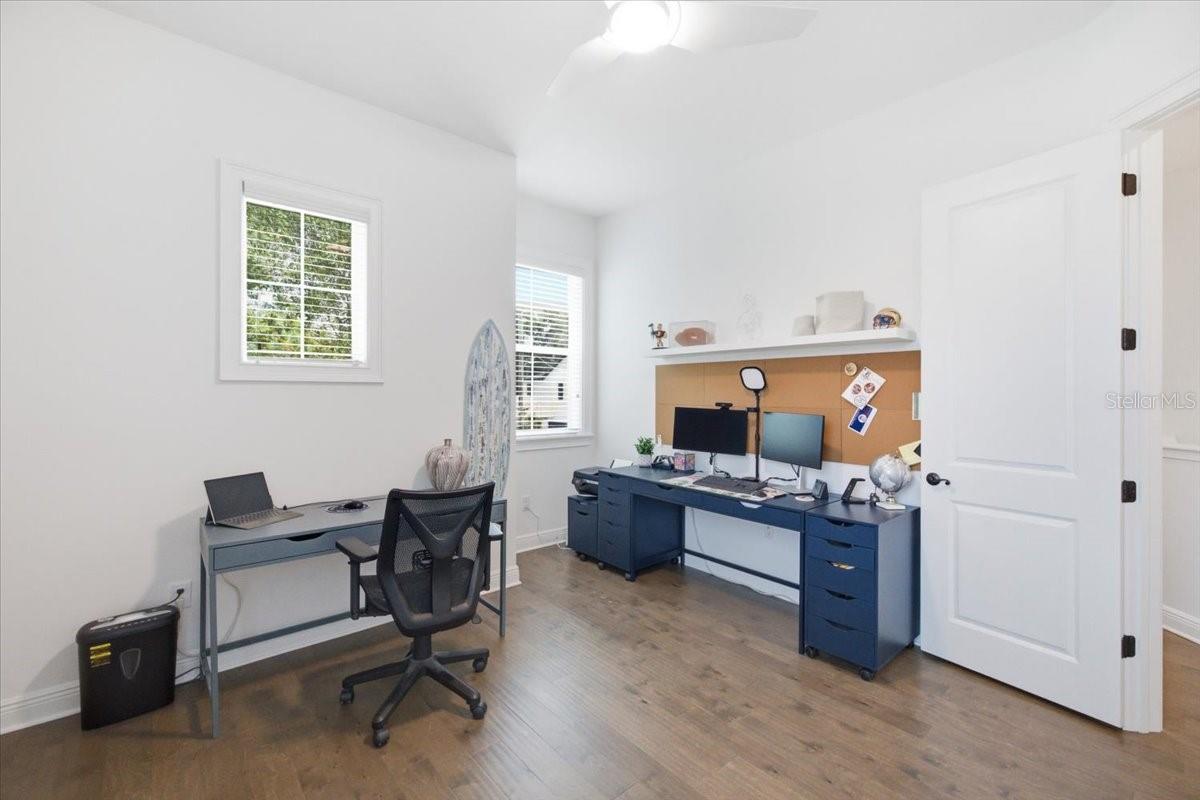 807 W KENTUCKY AVE — photo 62