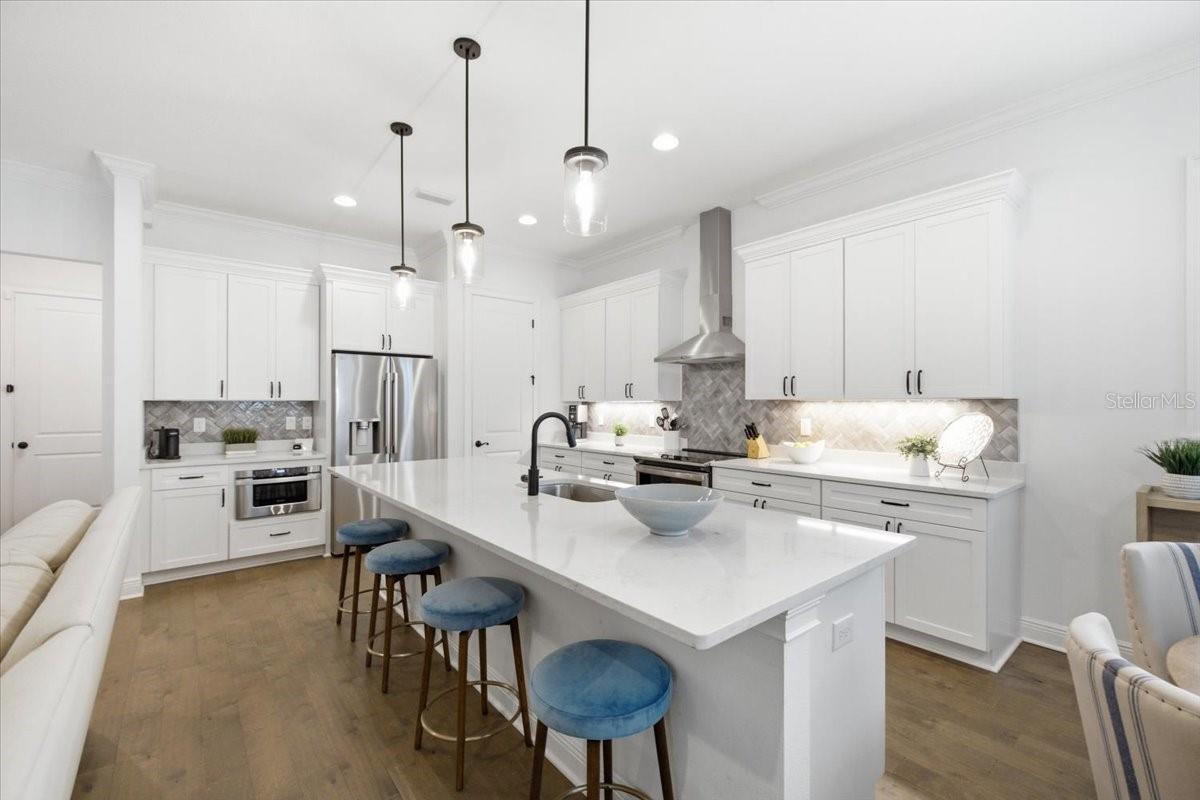 807 W KENTUCKY AVE — photo 36