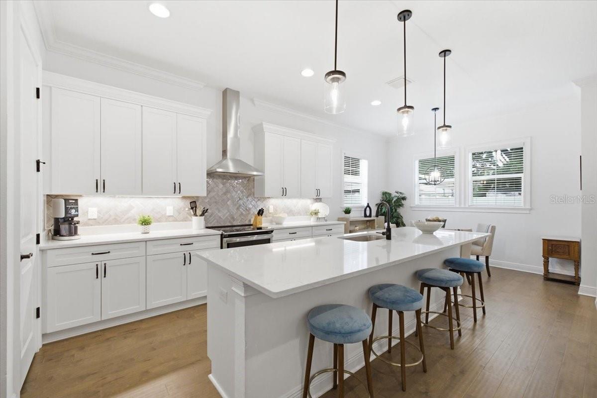 807 W KENTUCKY AVE — photo 4