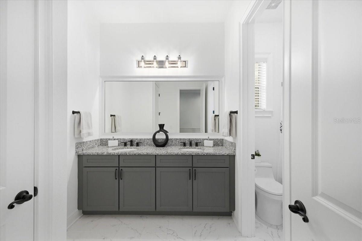 807 W KENTUCKY AVE — photo 14