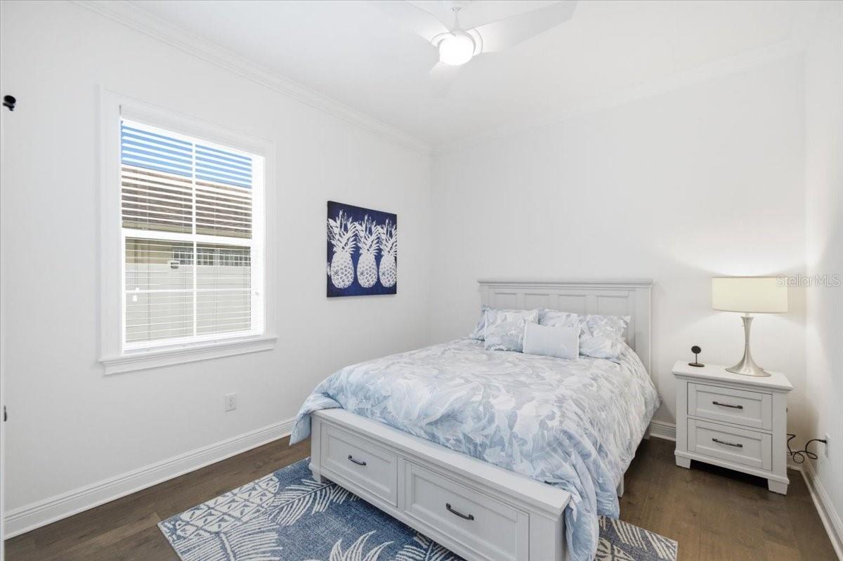 807 W KENTUCKY AVE — photo 11