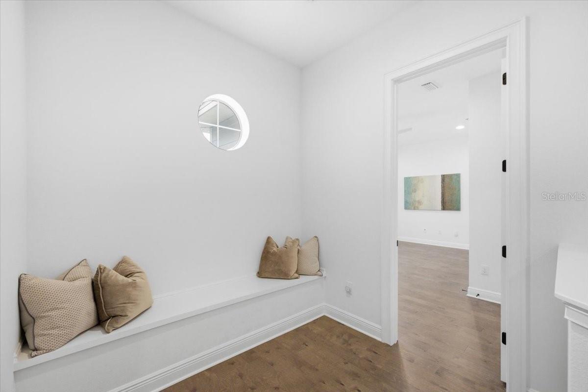 807 W KENTUCKY AVE — photo 42