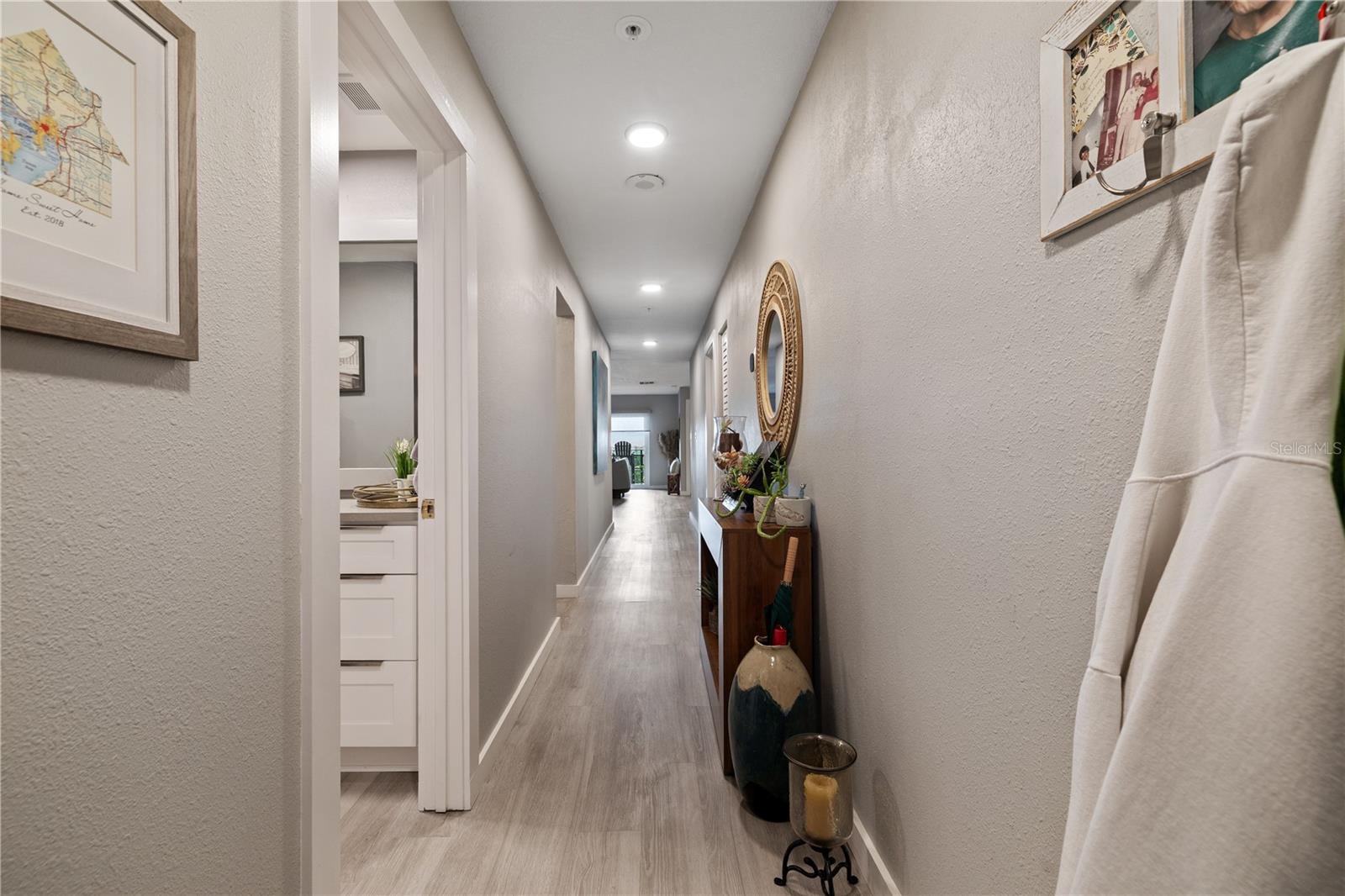 2780 N RIVERSIDE DR #805 — photo 10