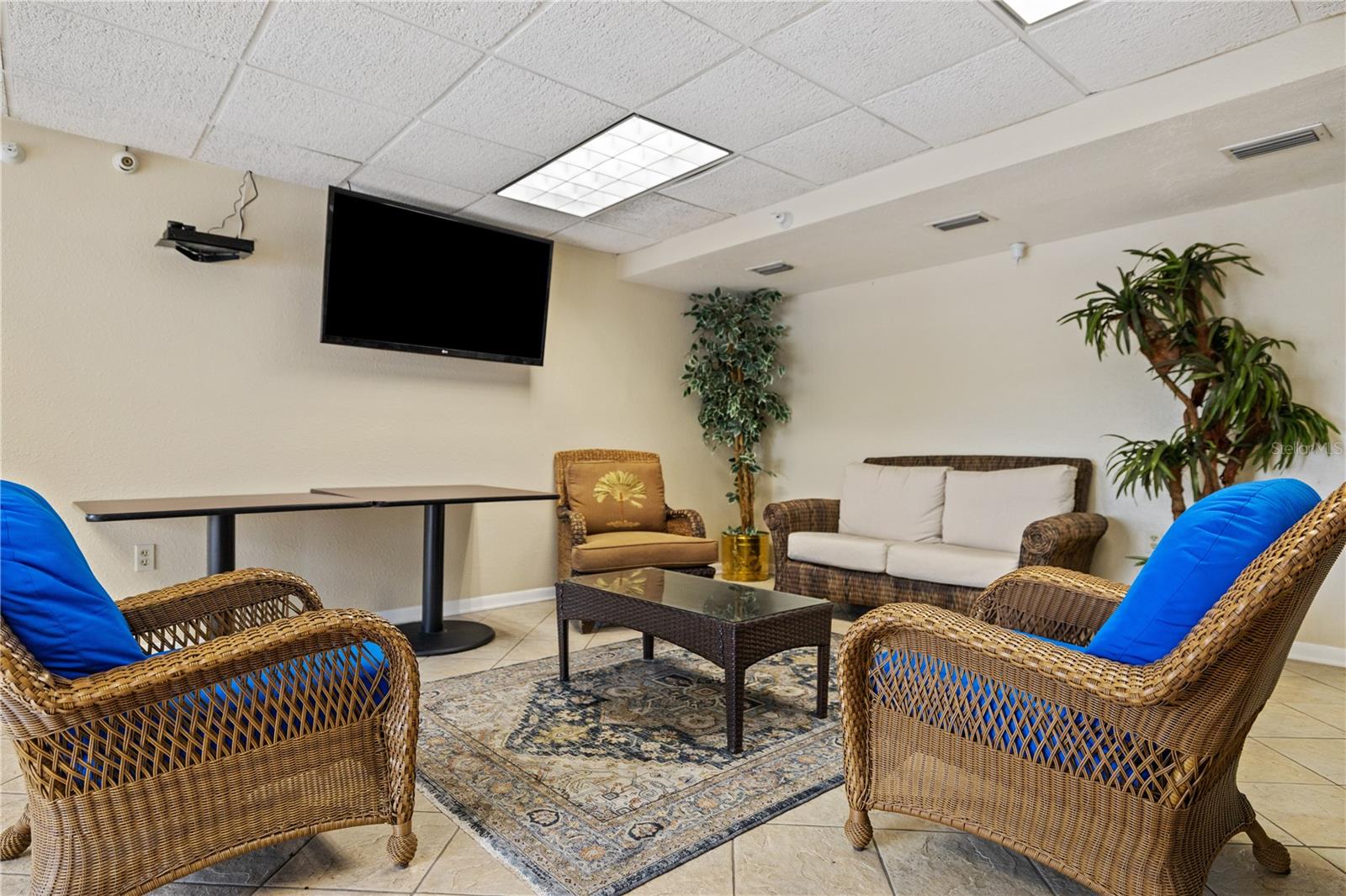 2780 N RIVERSIDE DR #805 — photo 50