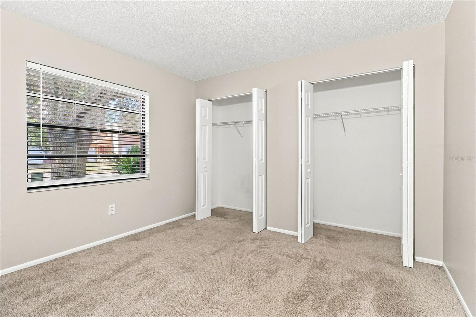 8305 AUTUMN OAK AVE — photo 5
