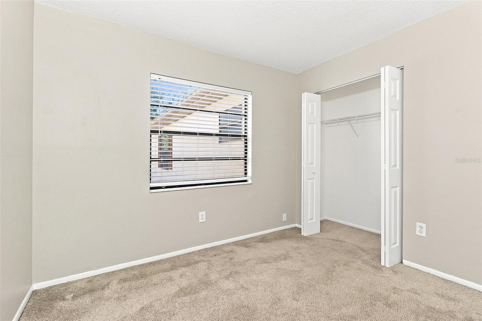 8305 AUTUMN OAK AVE — photo 6
