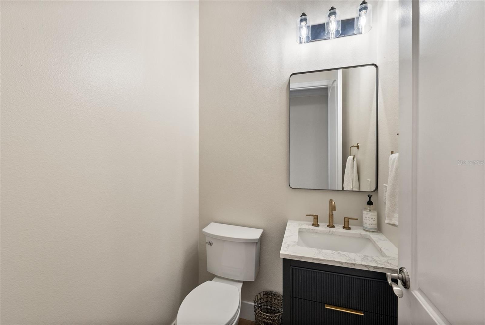 3210 W HORATIO ST #6 — photo 11