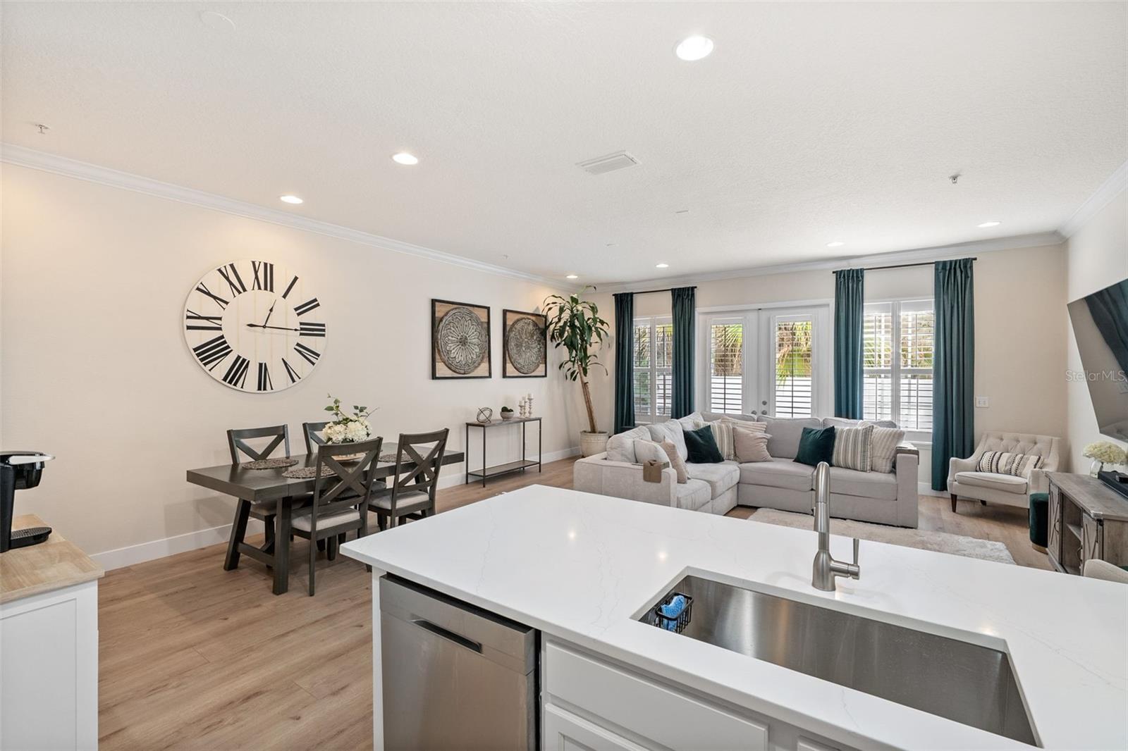 3210 W HORATIO ST #6 — photo 9