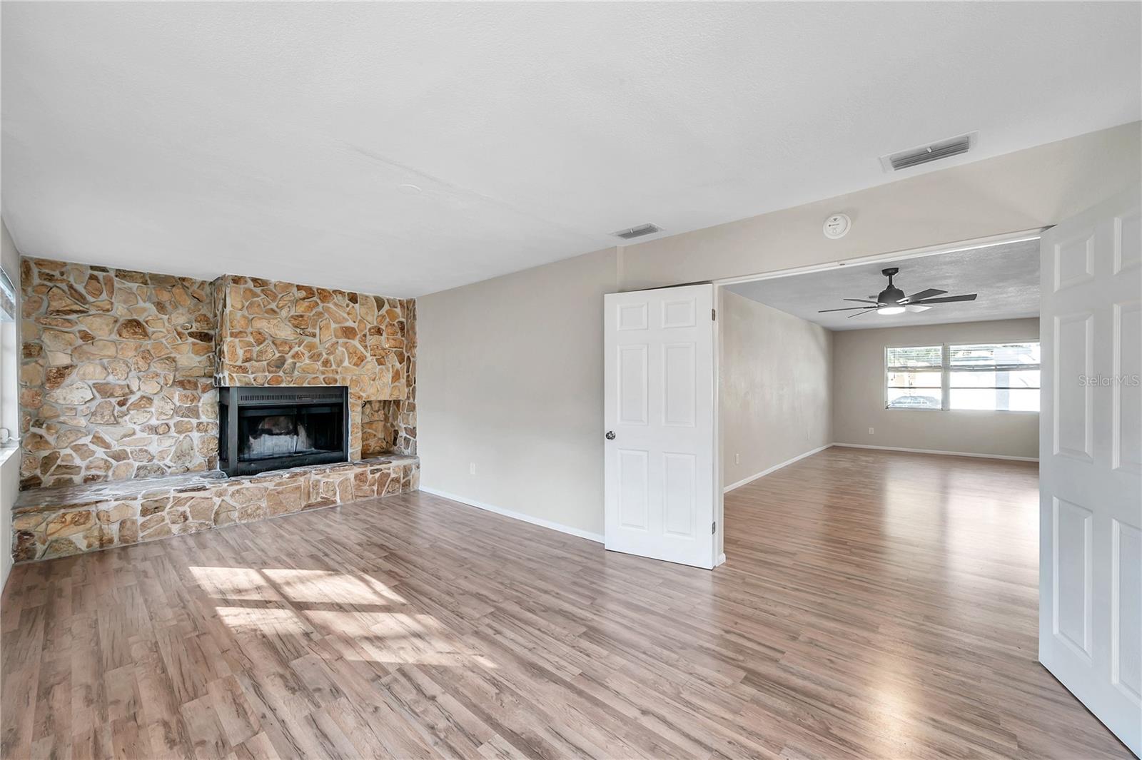 1995 MEADOW DR — photo 11
