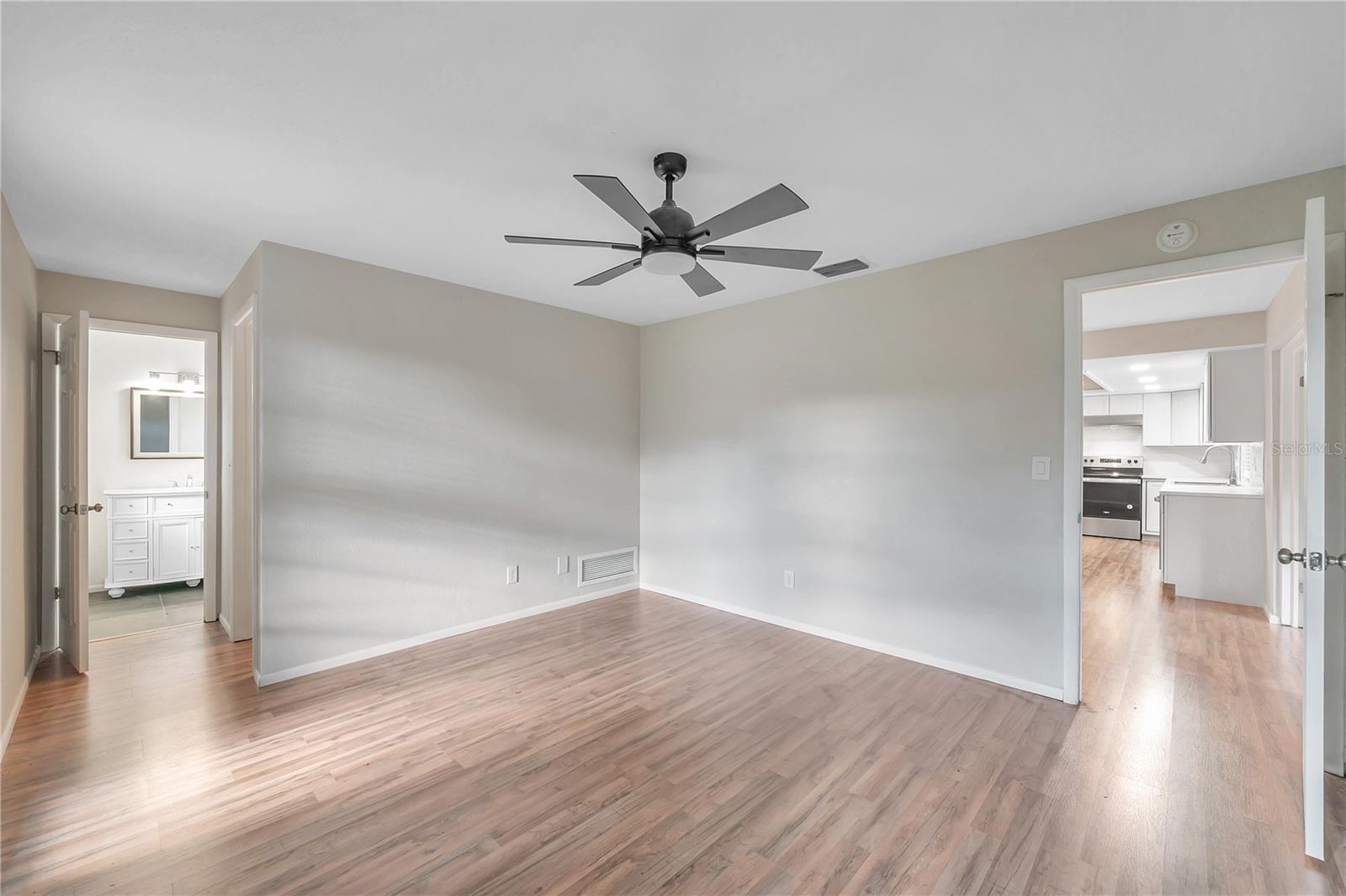 1995 MEADOW DR — photo 17