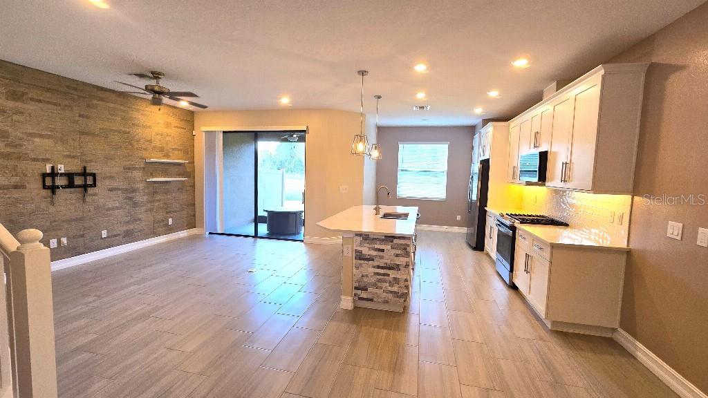 4887 ISOLA CT — photo 3