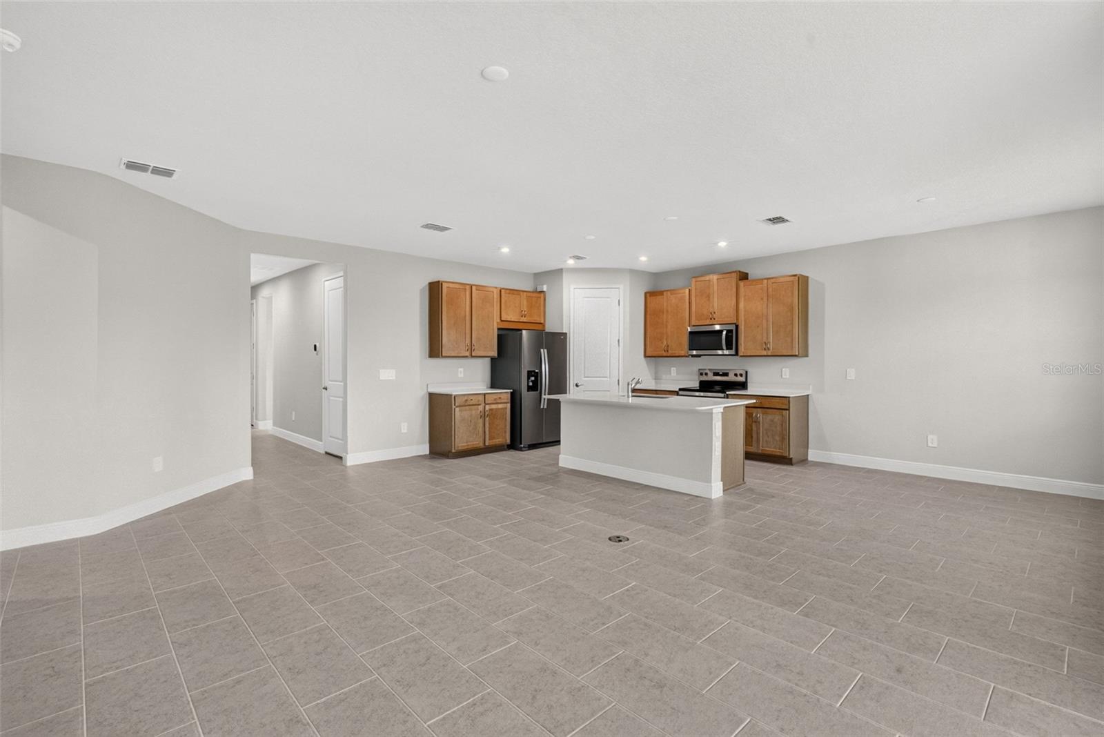 12443 49TH ST E — photo 9