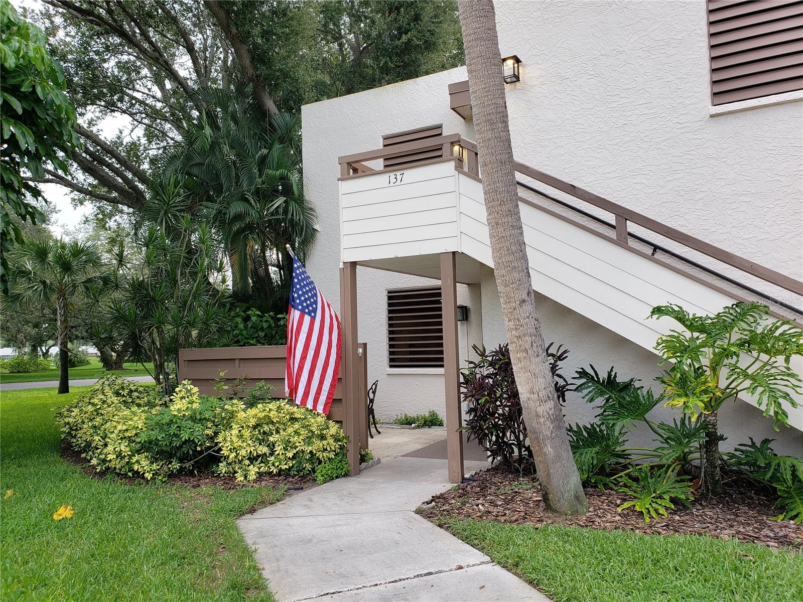 138 PINENEEDLE DR — photo 2