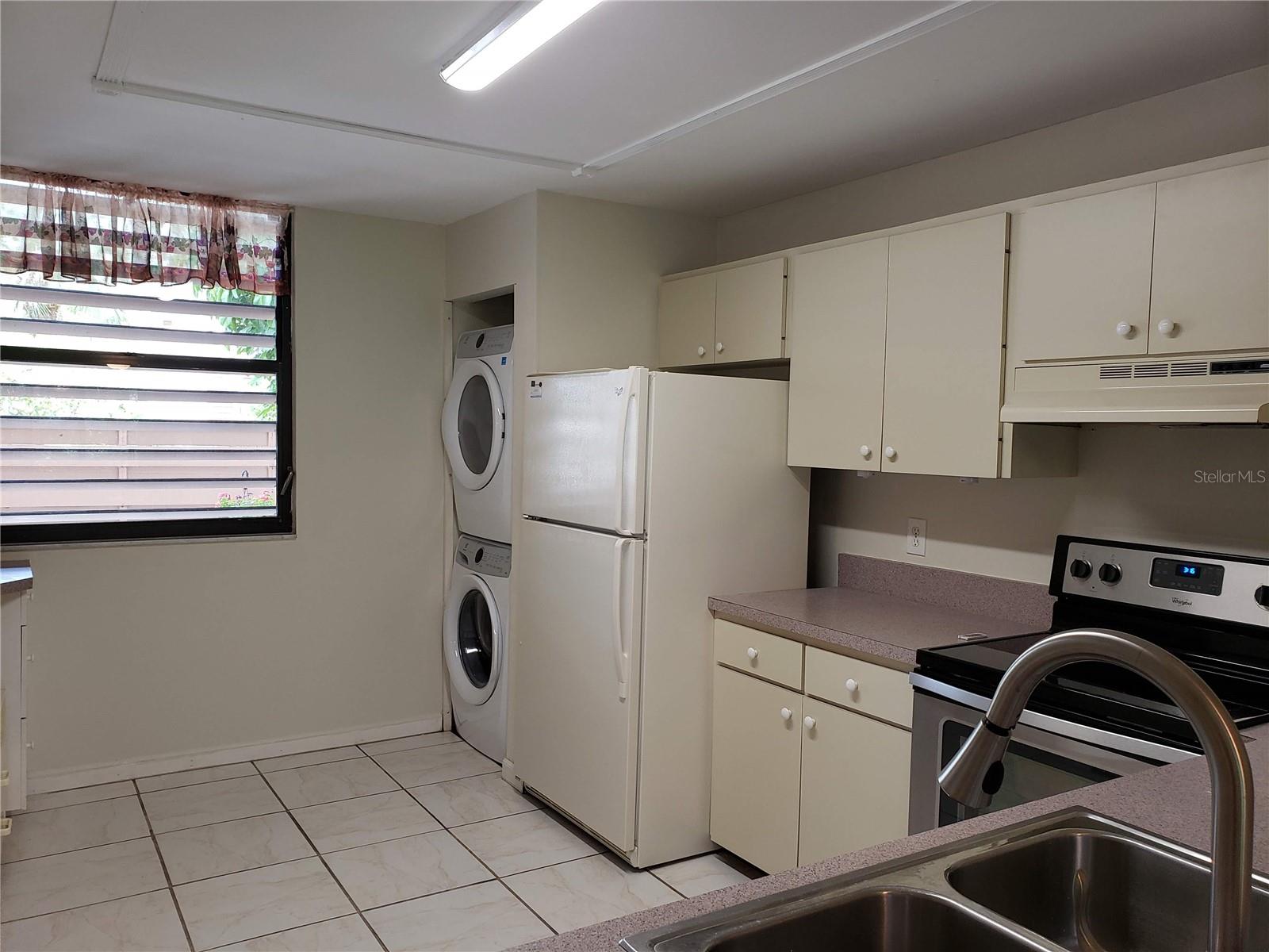 138 PINENEEDLE DR — photo 4