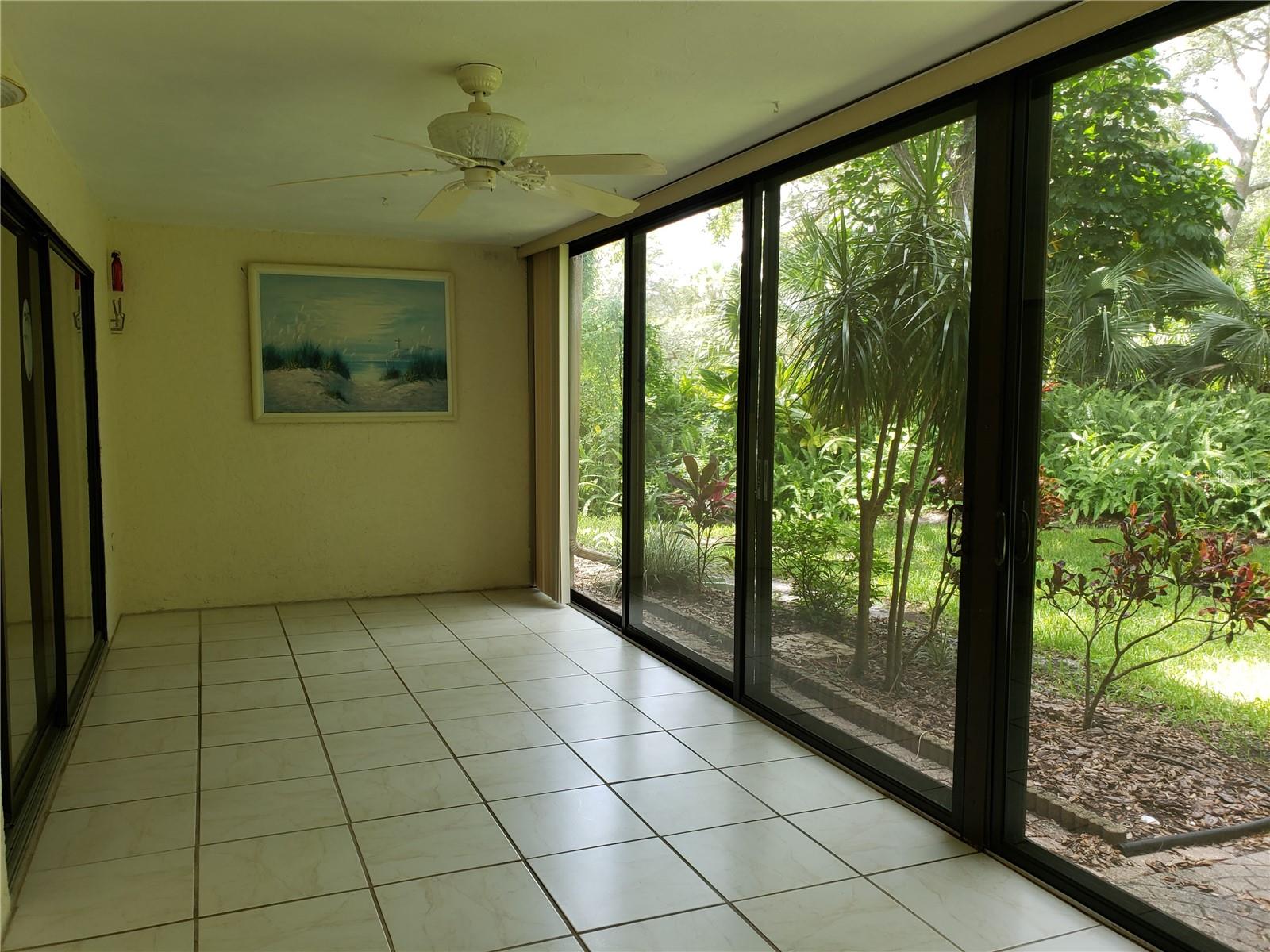 138 PINENEEDLE DR — photo 21