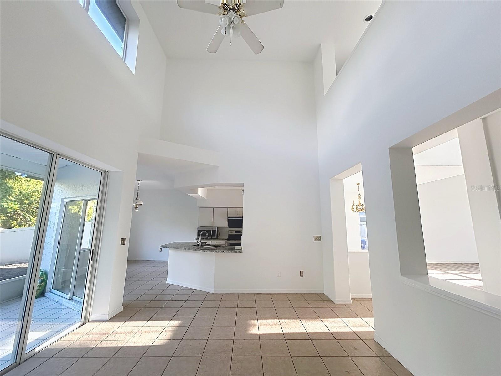 9122 ROCKROSE DR — photo 9