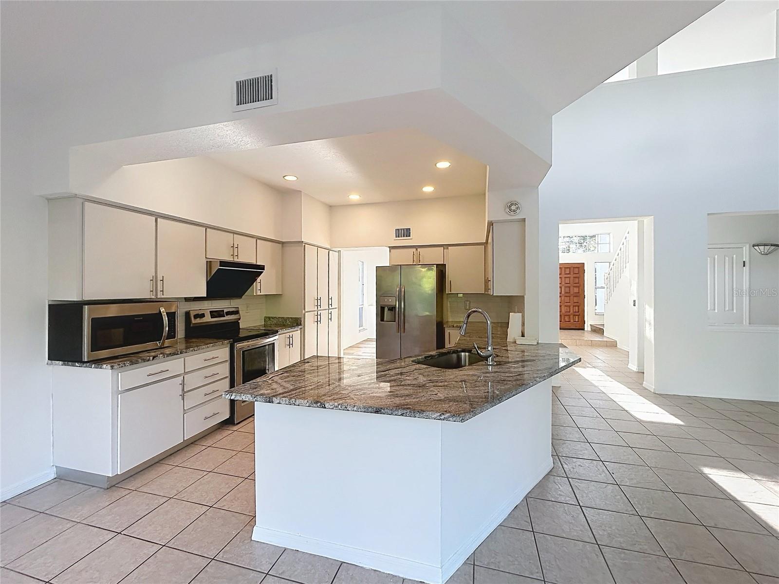 9122 ROCKROSE DR — photo 11