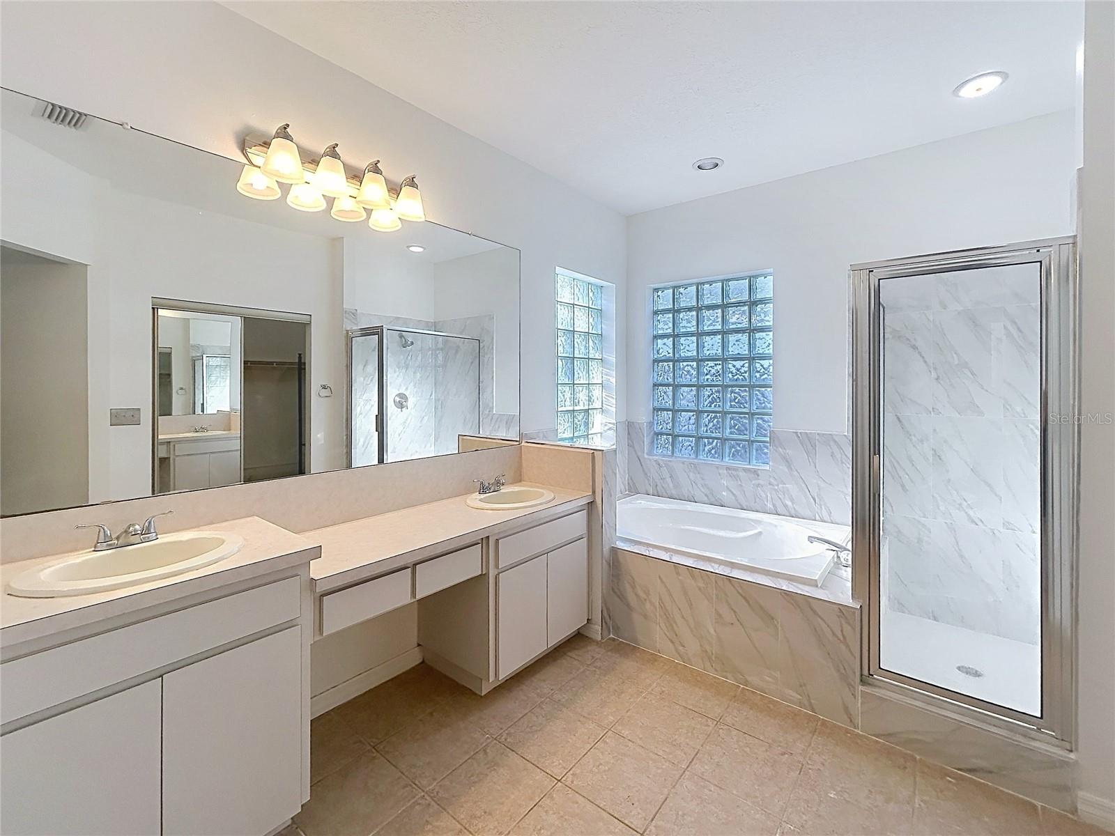 9122 ROCKROSE DR — photo 20
