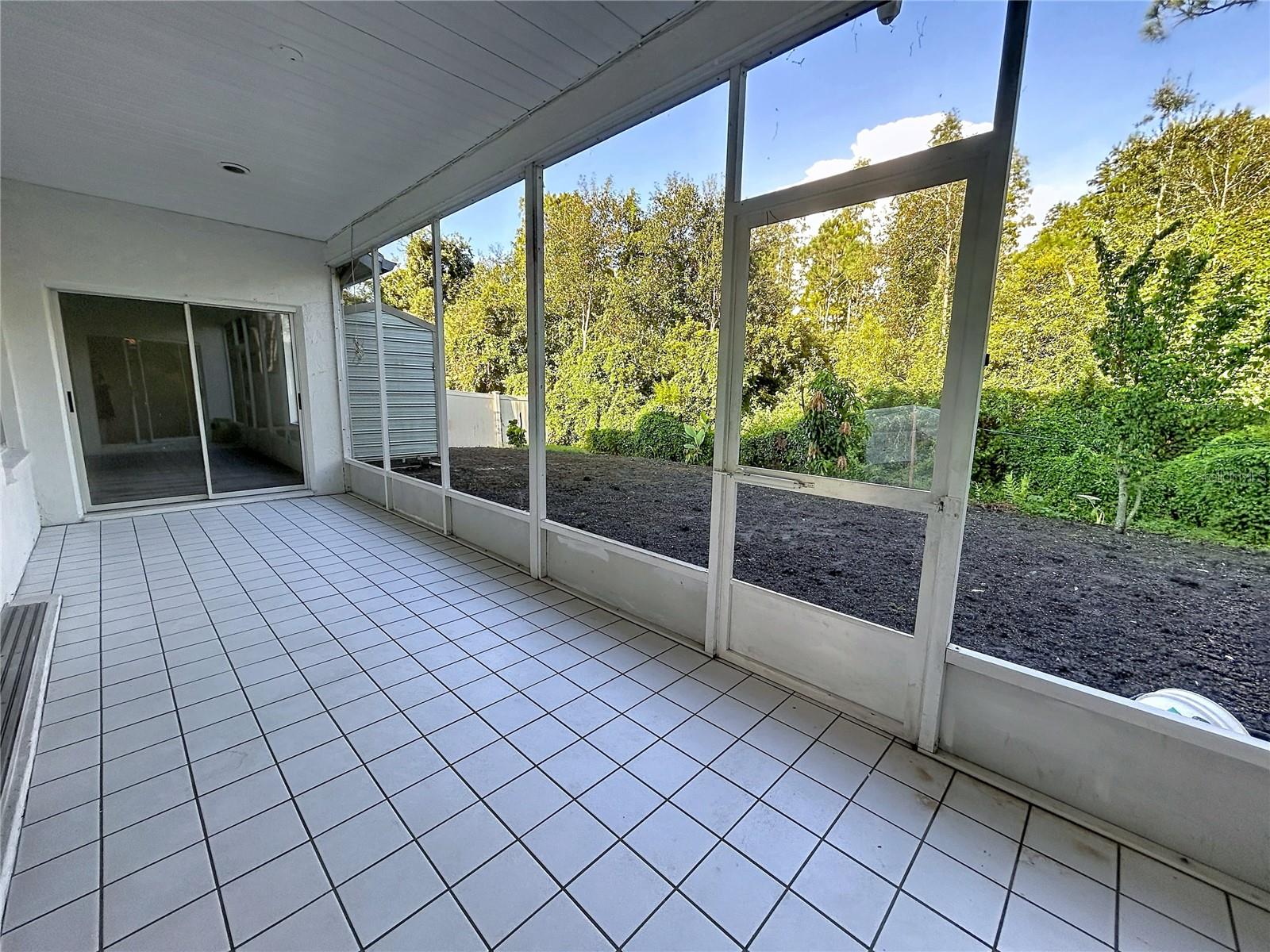 9122 ROCKROSE DR — photo 27