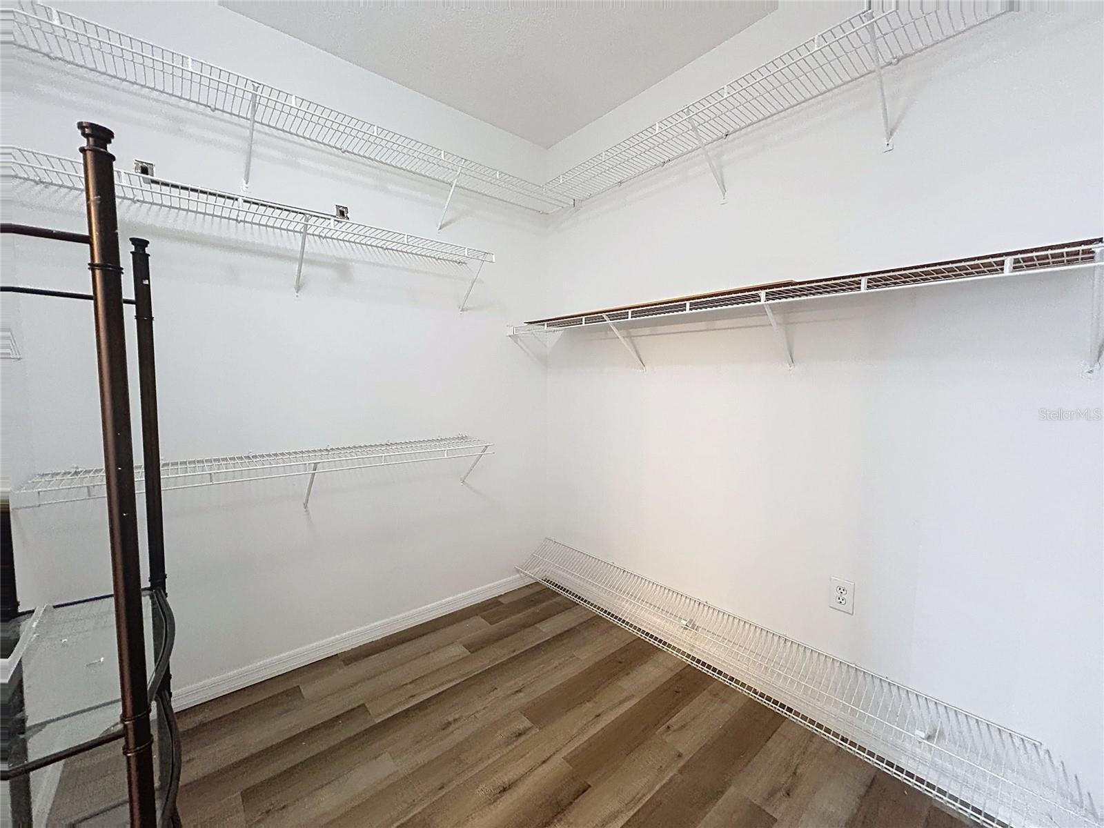 9122 ROCKROSE DR — photo 24