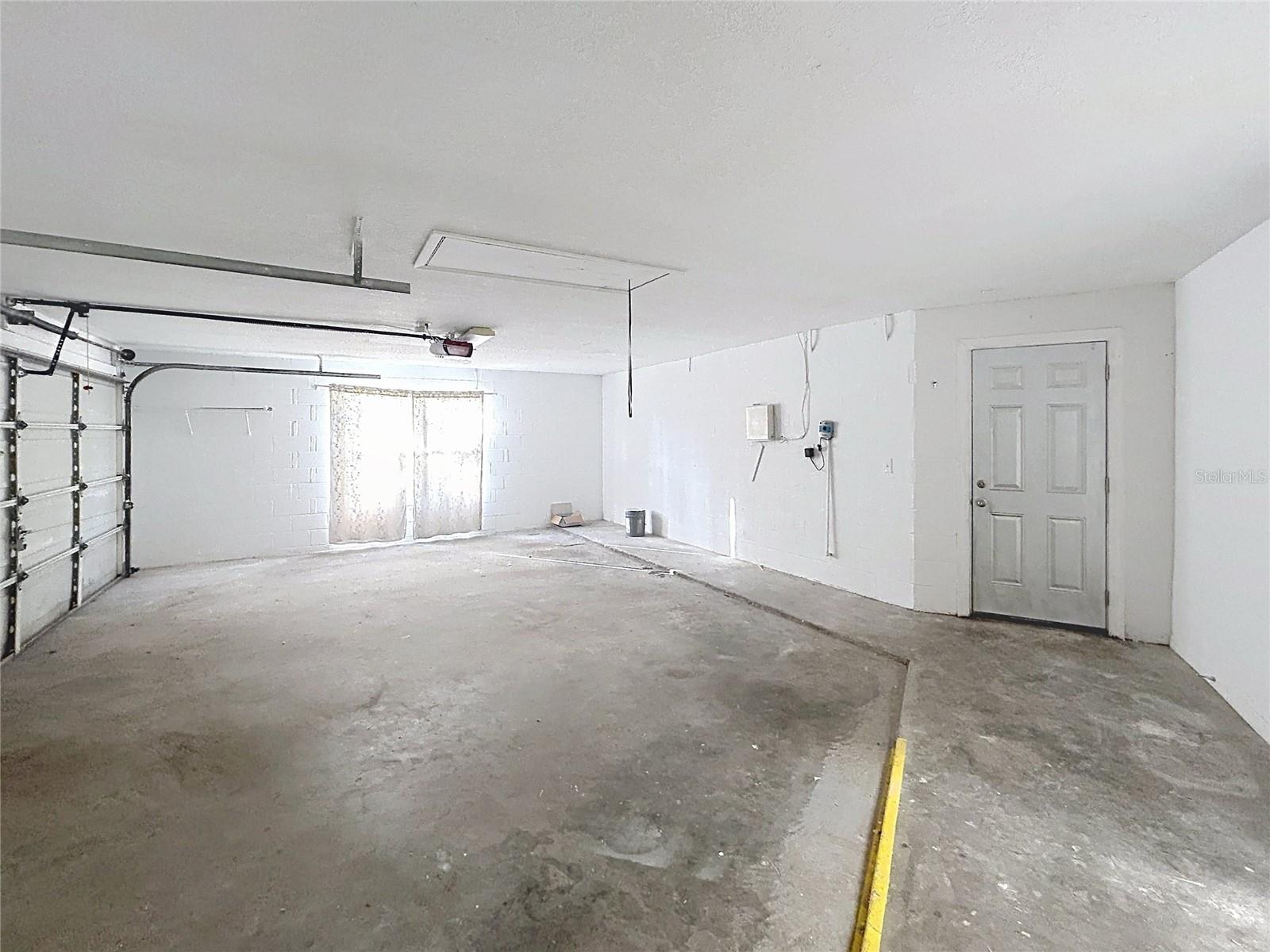 9122 ROCKROSE DR — photo 25