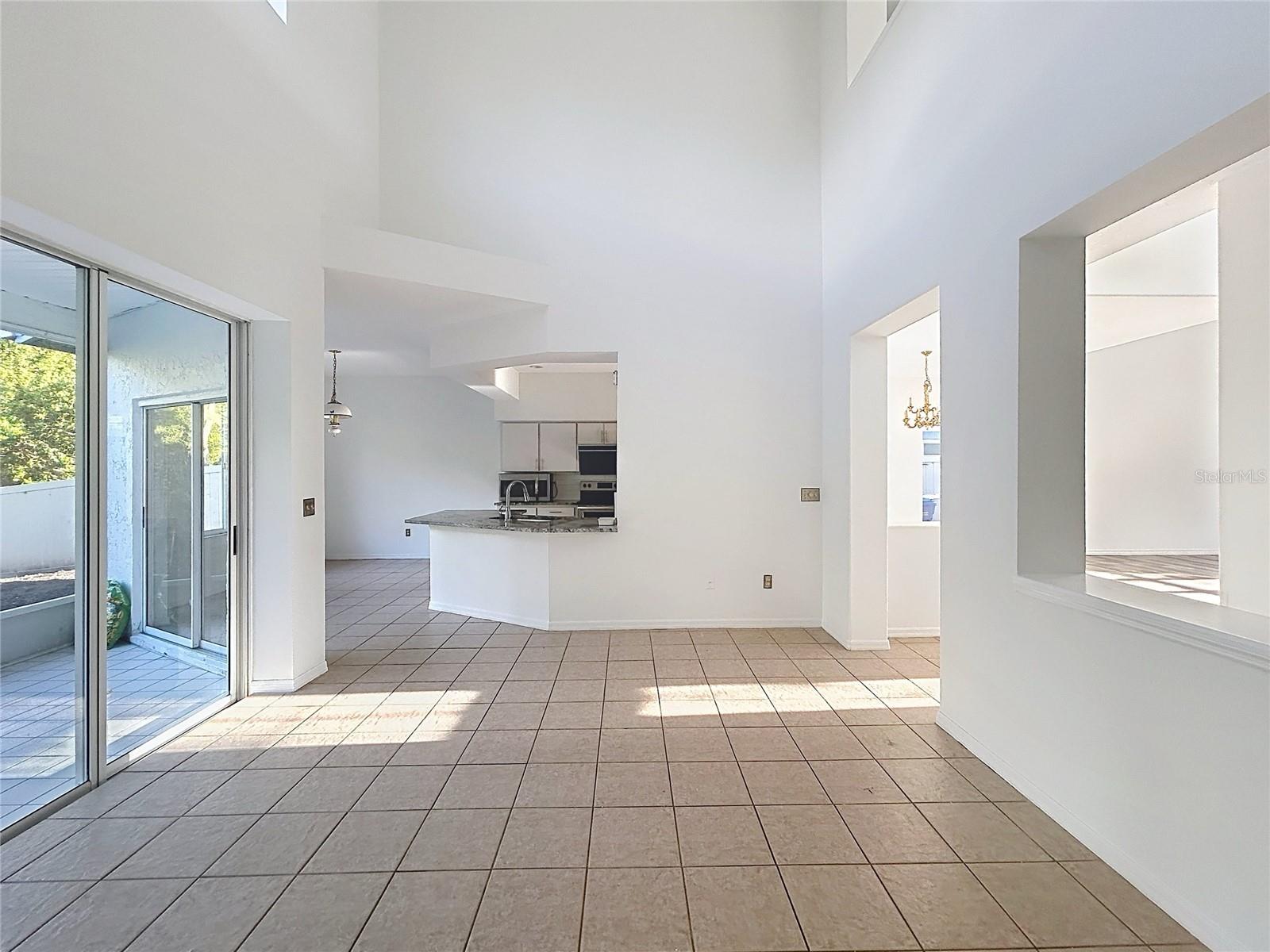 9122 ROCKROSE DR — photo 10