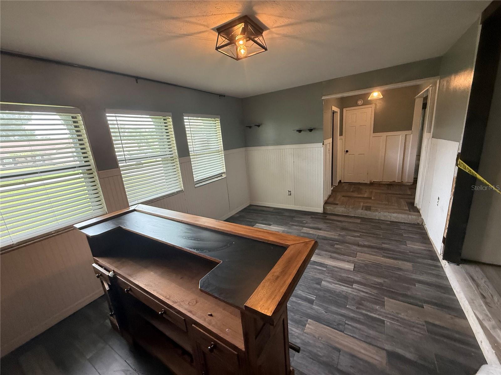 1806 N WATERMAN DR — photo 3