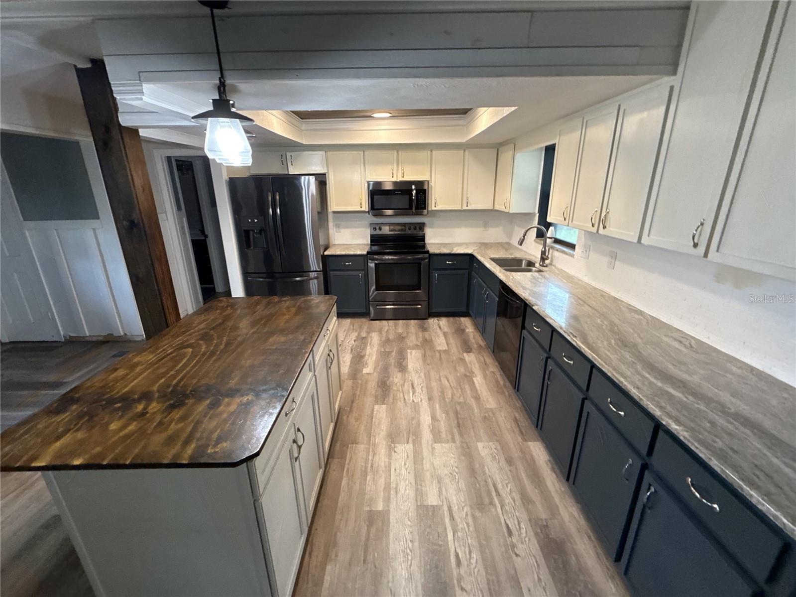 1806 N WATERMAN DR — photo 8