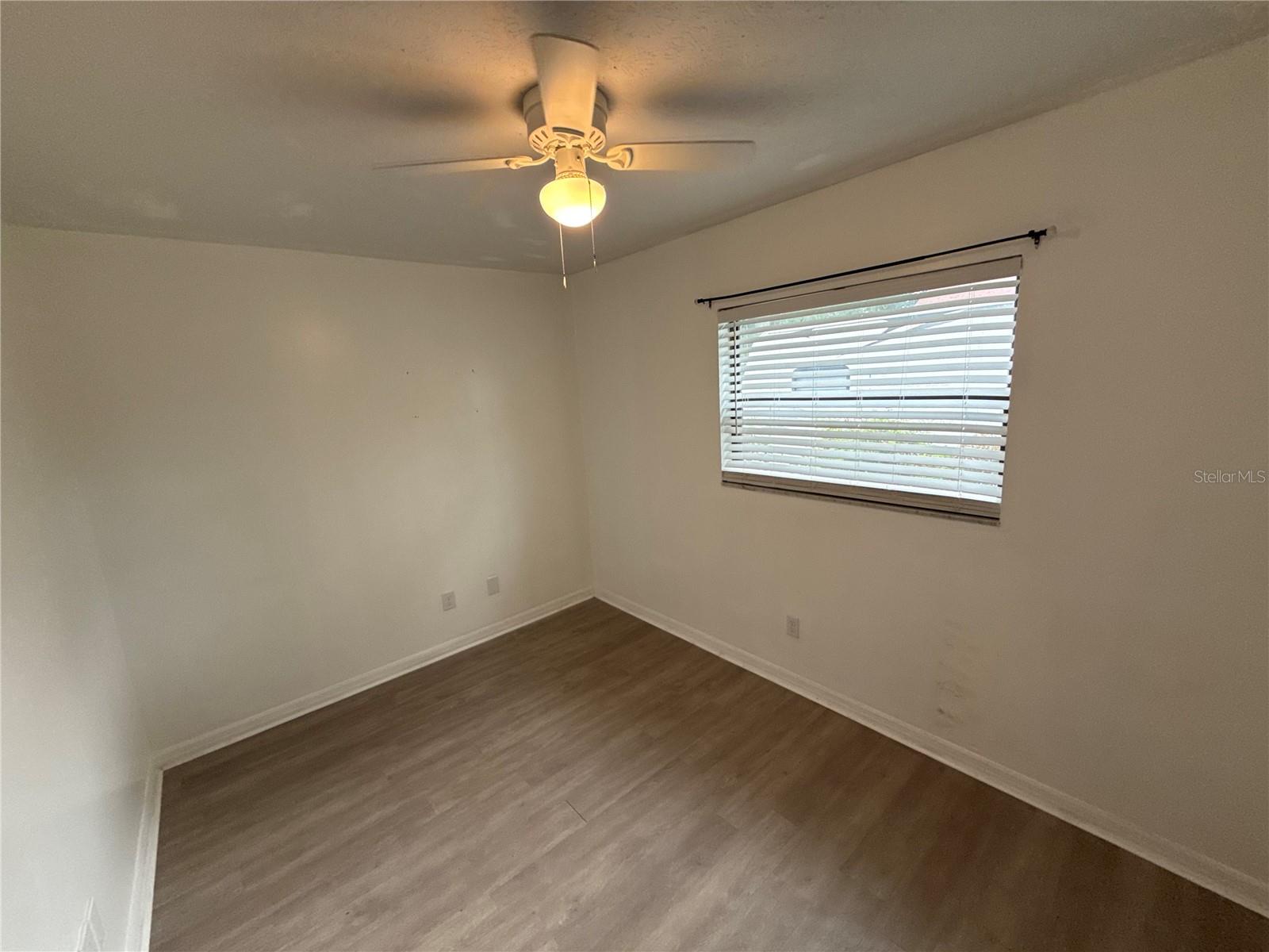 1806 N WATERMAN DR — photo 14