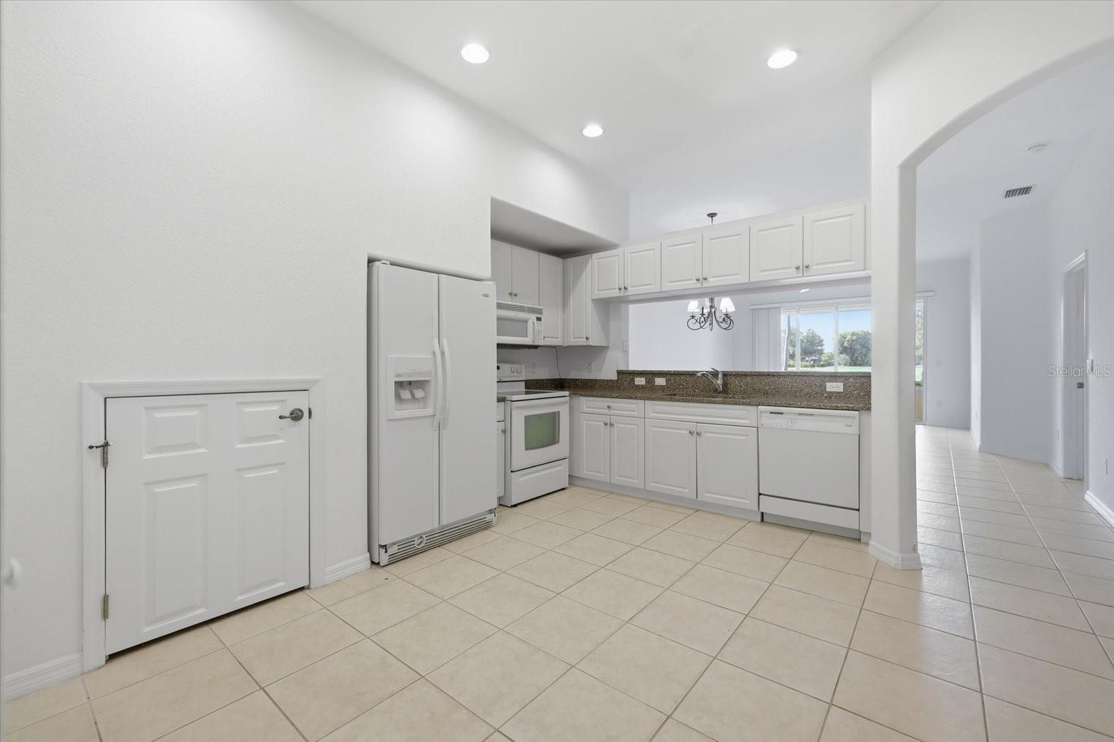 703 TRIANO CIR #703 — photo 6