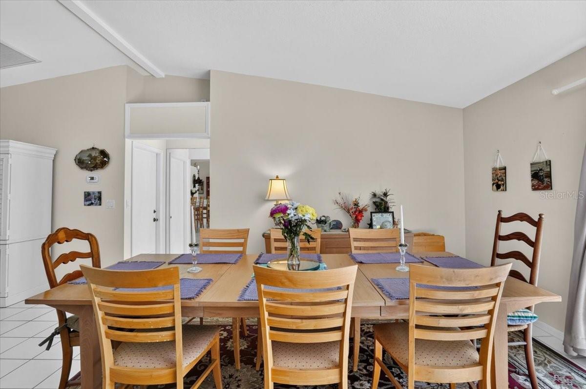 122 49TH CT E — photo 11