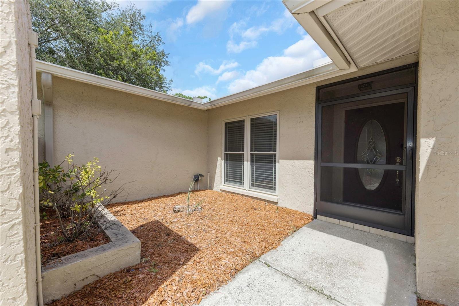 3582 FAIRWAY FOREST DR — photo 5