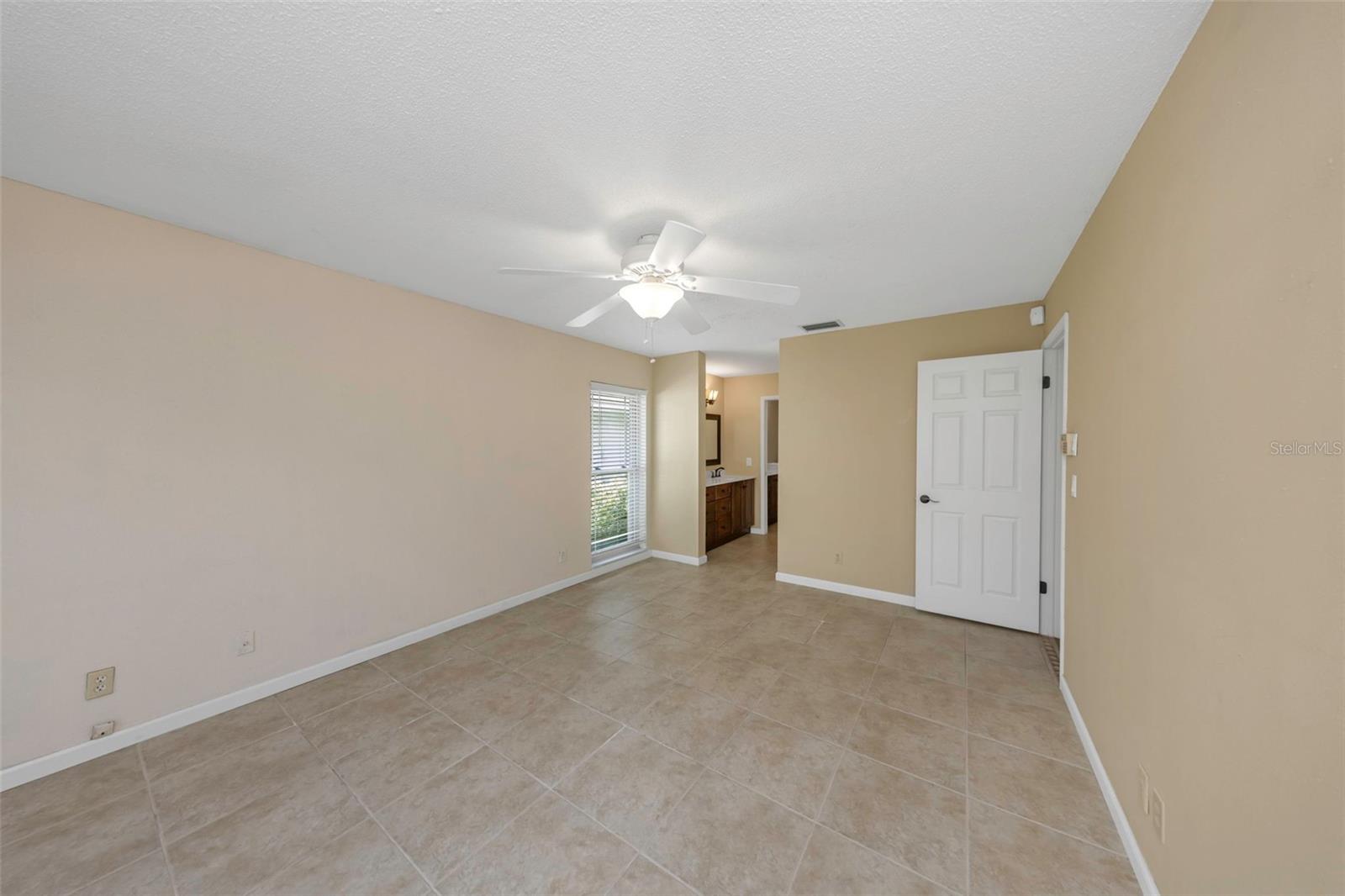 3582 FAIRWAY FOREST DR — photo 16