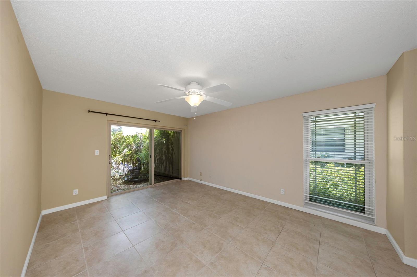 3582 FAIRWAY FOREST DR — photo 15