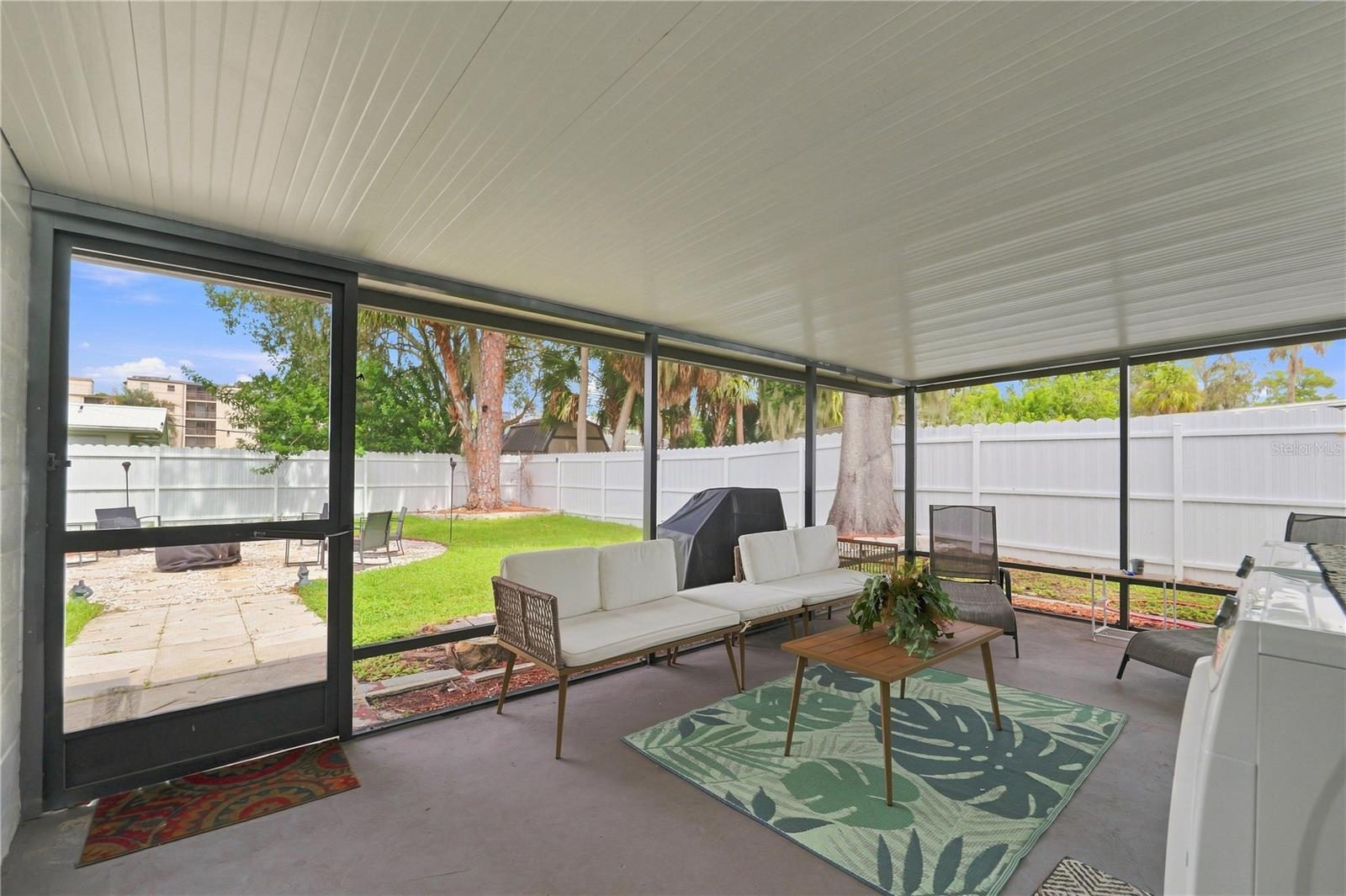 5531 QUIST DR — photo 23