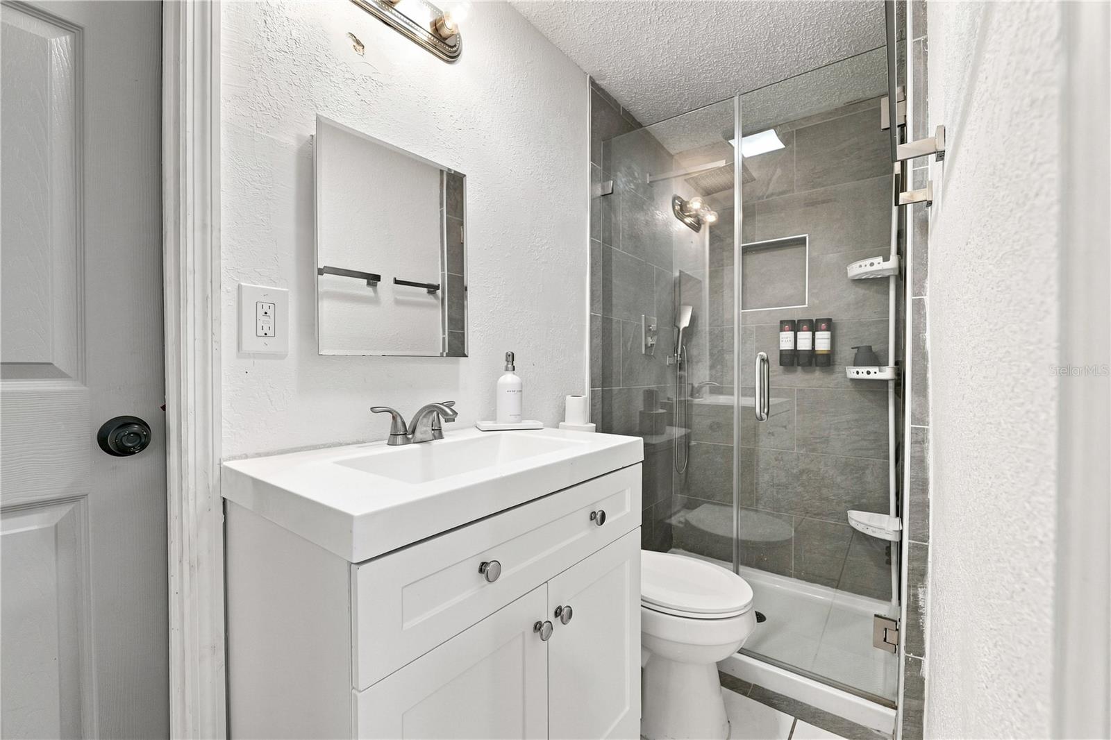 5531 QUIST DR — photo 22