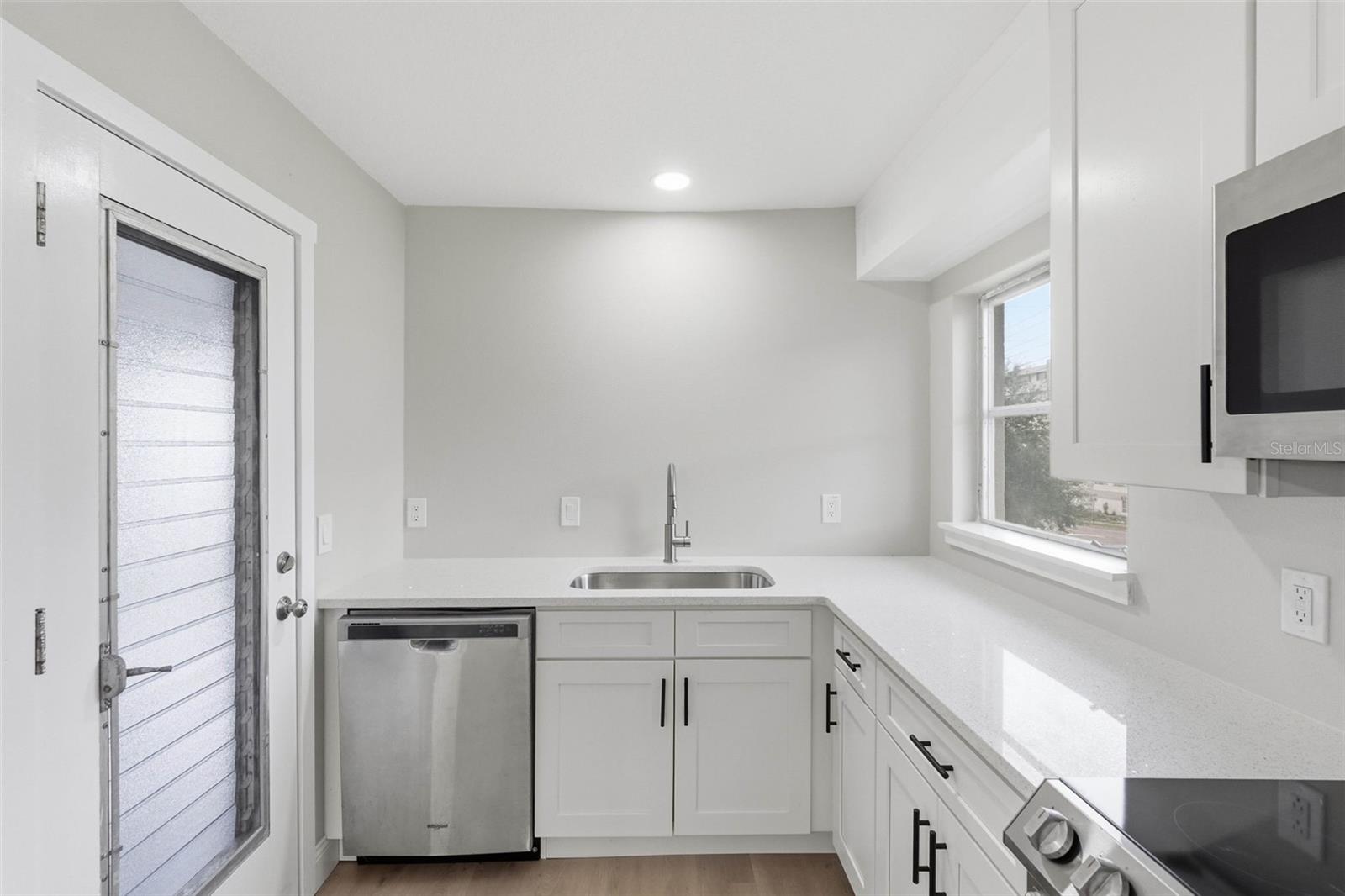 2950 W BAY DR #B1 — photo 11