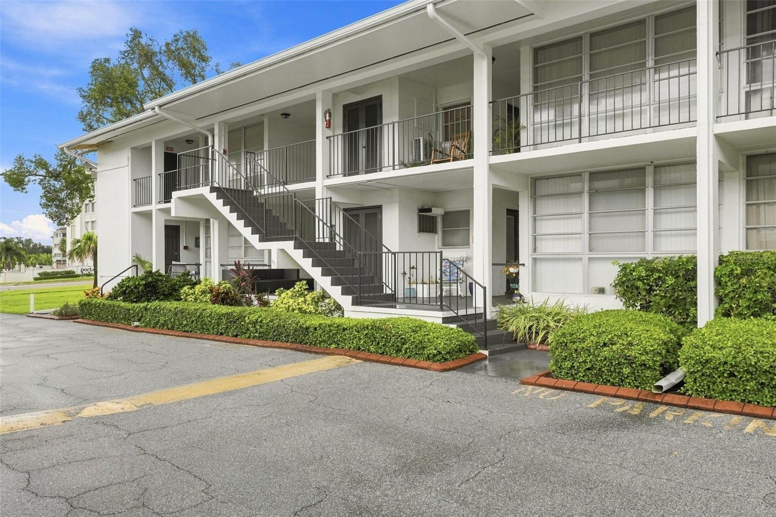 2950 W BAY DR #B1 — photo 2