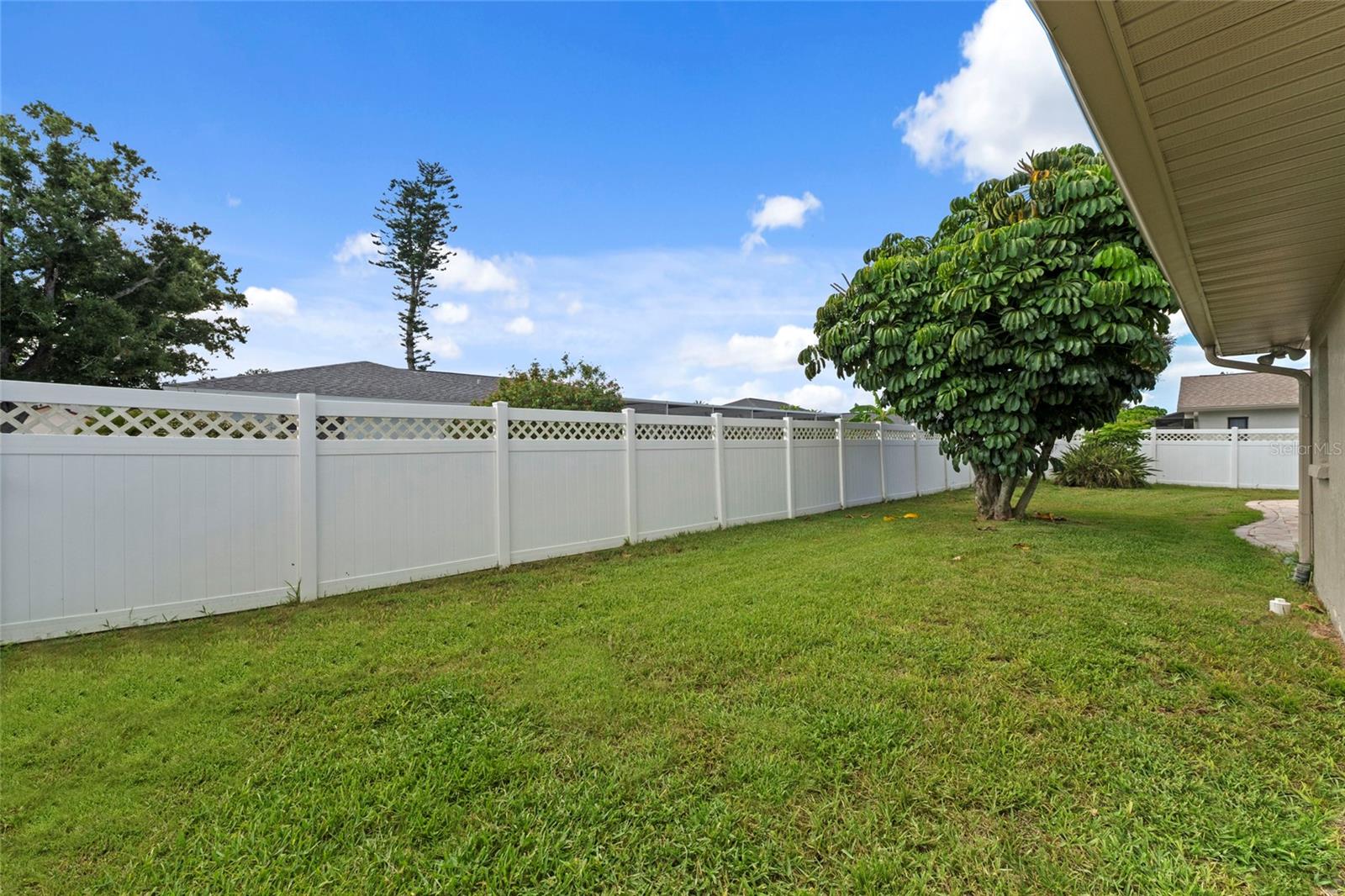 1252 WATERSIDE LN — photo 42
